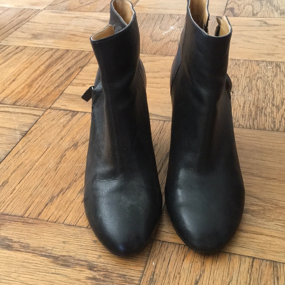 Nine West short Boots 👢 booties 10  worn 2xs EUC